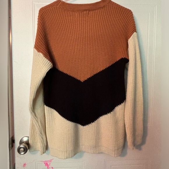Colorblock Sweater - Picture 2 of 2